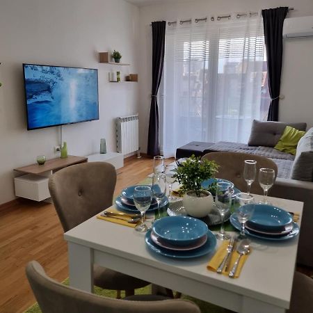 Modern & Trendy Apartment Scopia Exterior foto