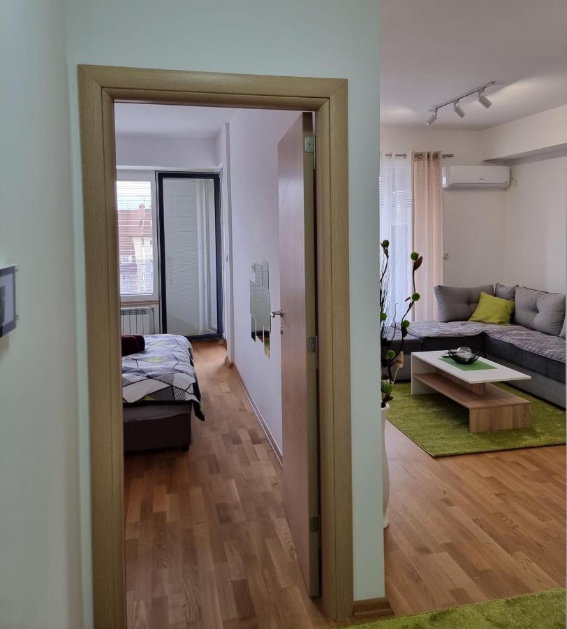 Modern & Trendy Apartment Scopia Exterior foto