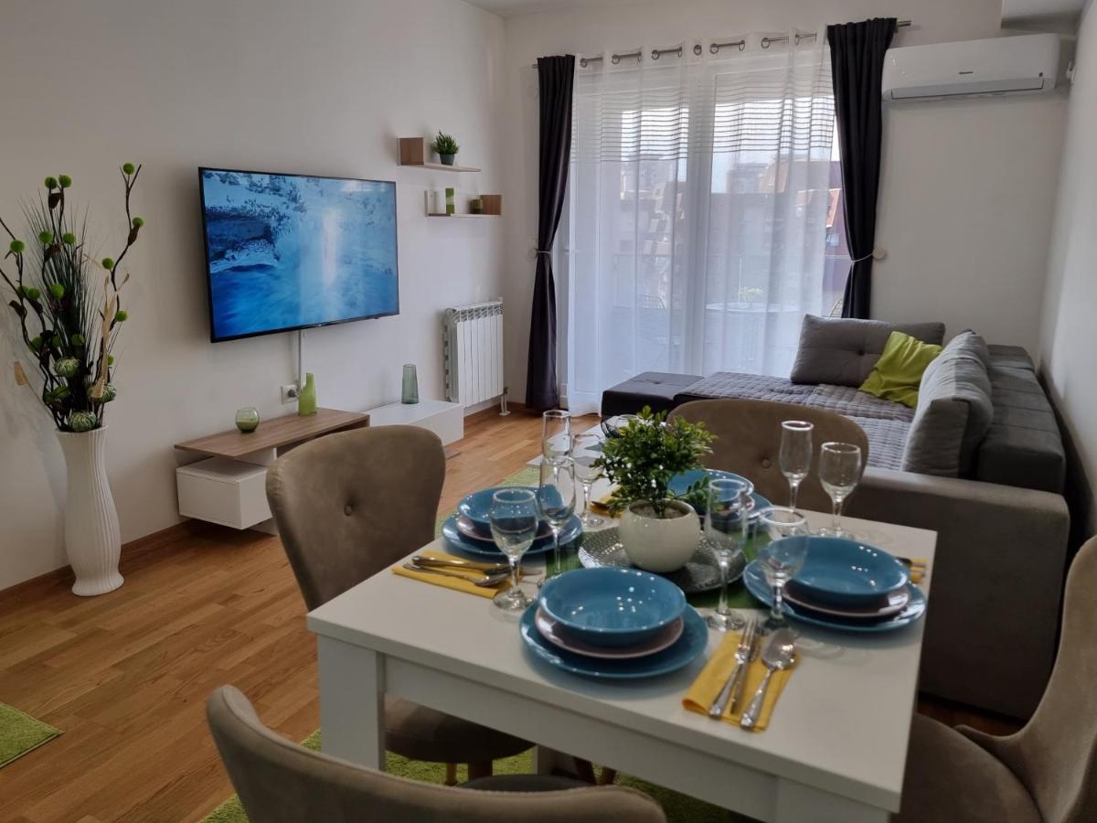 Modern & Trendy Apartment Scopia Exterior foto