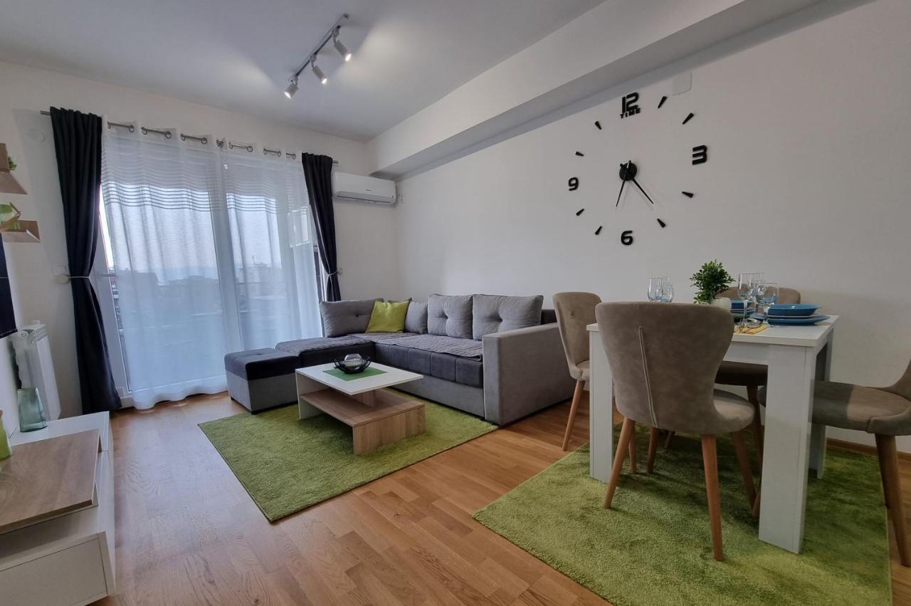 Modern & Trendy Apartment Scopia Exterior foto